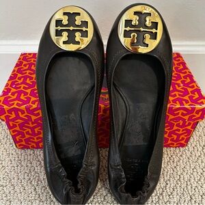 🆕 Tory Burch Reva Mestico Flats in Brown with Gold Metal Logo
